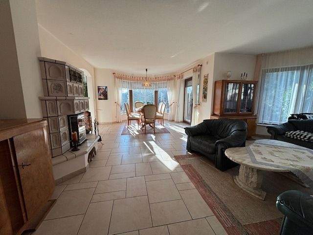 Einfamilienhaus Taucha - 5 Zimmer, 180 m&sup2;, 685.000&euro; | Angebot:25743494