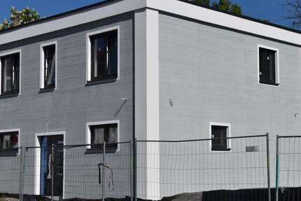 Haus zum Mieten in Merseburg 1.485 € 137.27 m²