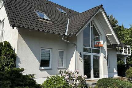 Haus Leipzig / Liebertwolkwitz Liebertwolkwitz - 7 Zimmer, 220 m&sup2;, 2.680&euro; | Angebot:24769773