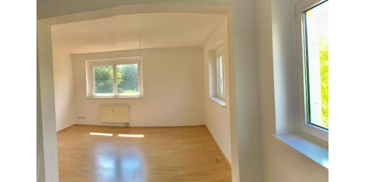 Helle schöne 3-Raum-Wohnung mit großem Bad und auf Wunsch 100m² Garten – frisch renoviert in Bennewitz zimmer