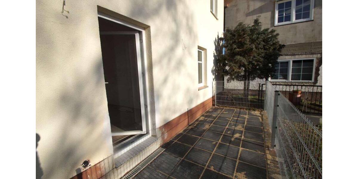 Erdgeschoßwohnung Schkopau - 3 Zimmer, 120 m&sup2;, 1.172&euro; | Angebot:24698919