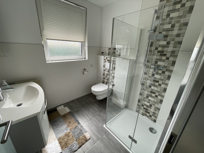 Traumhaftes Anwesen! modernes Wohnen und Arbeiten mit Pool, Einliegerwohnung, Werkstatt und mehr 5 zimmer