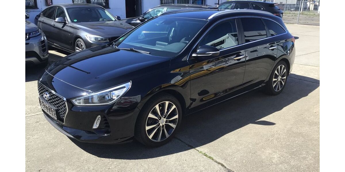Hyundai i30 123.000 km 10.500 &euro; Leipzig 04179