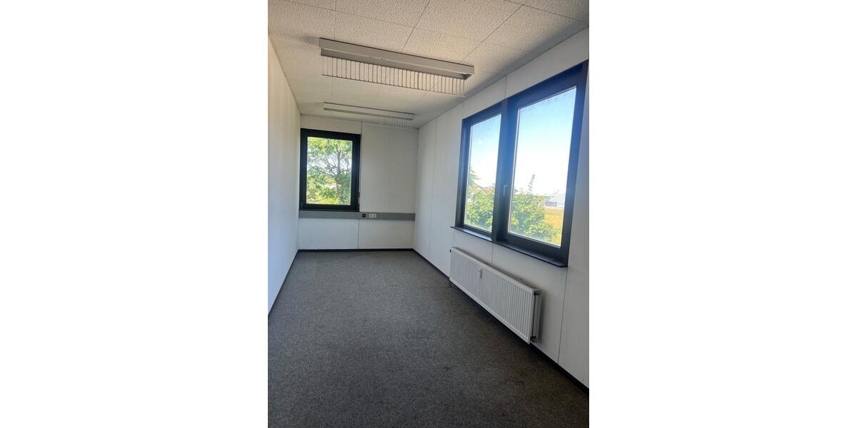 GewerbeLagerräume in Günthersdorf zur Vermietung! zimmer