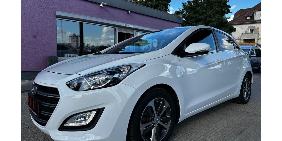 Hyundai i30 112.151 km 13.480 &euro; Kabelsketal OT Gröbers 06184