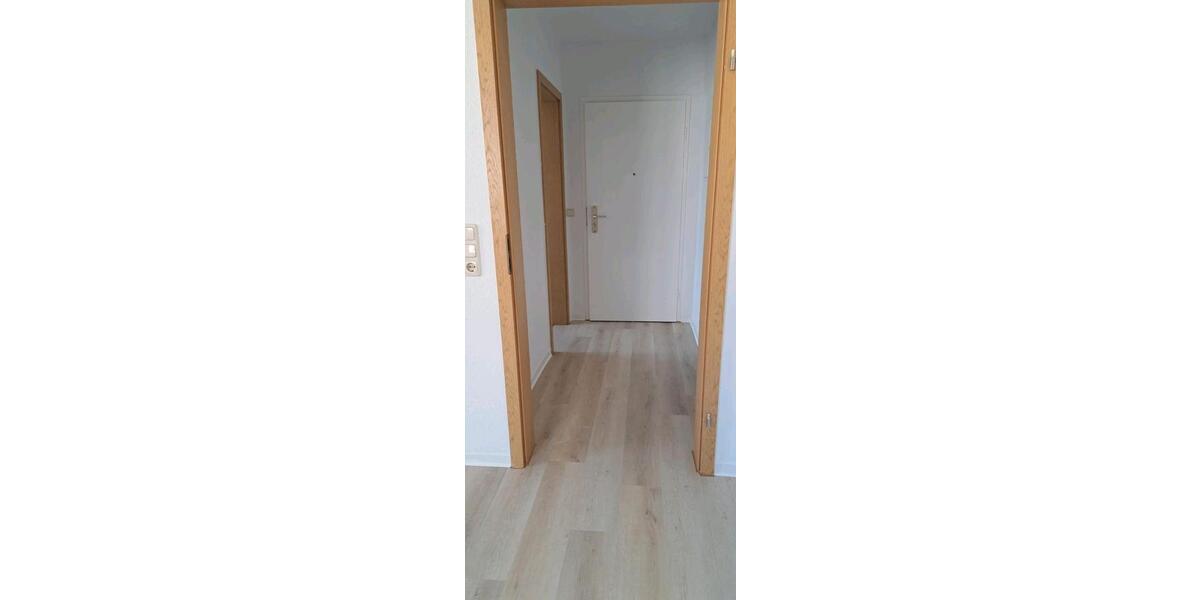 Etagenwohnung Böhlen - 1 Zimmer, 40 m&sup2;, 470&euro; | Angebot:26299931