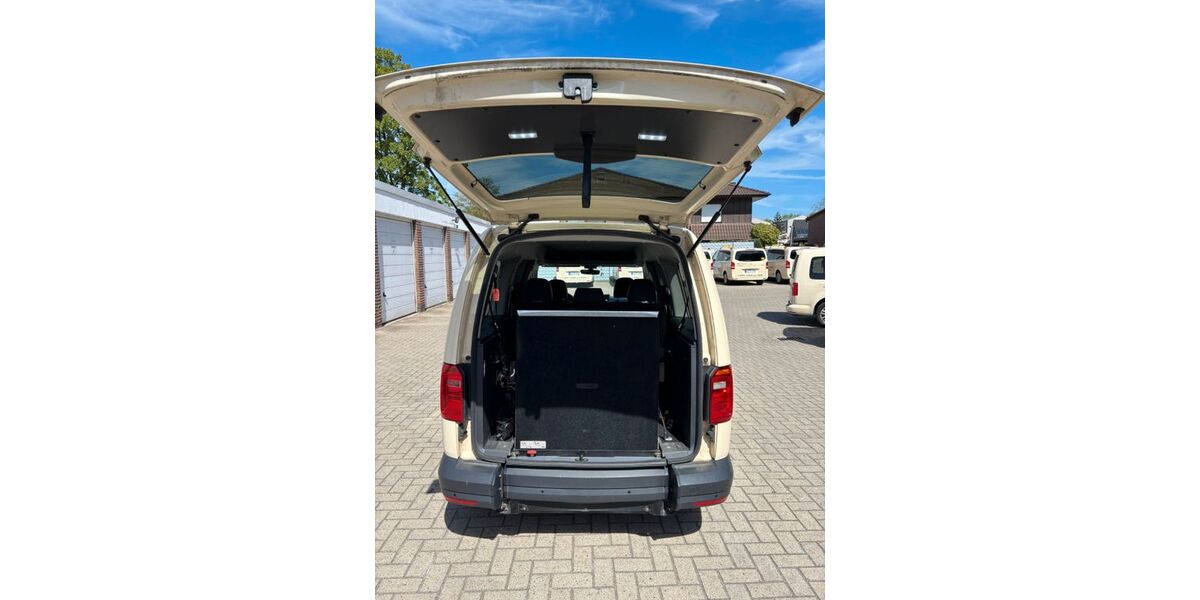 VW Caddy 228.117 km 14.444 &euro; Leipzig 04328