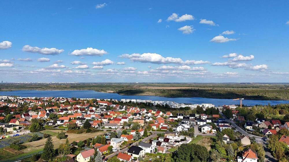 Reihenmittelhaus Zwenkau - 4 Zimmer, 872 m&sup2;, 3.398.000&euro; | Angebot:26028550