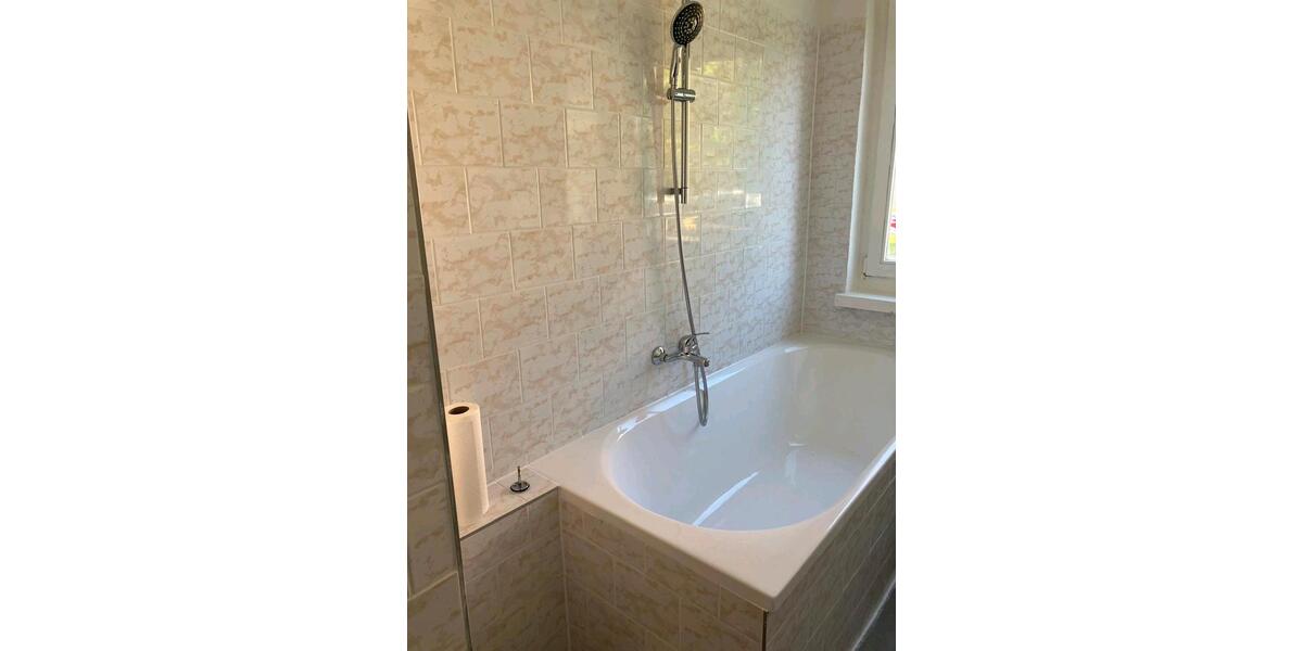 Etagenwohnung Hohenmölsen - 2 Zimmer, 50 m&sup2;, 400&euro; | Angebot:26262553