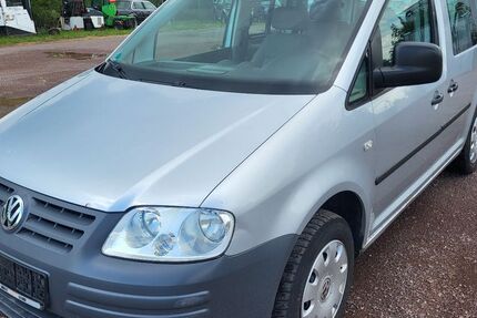 VW Caddy 206.000 km 3.451 &euro; Dieskau 06184