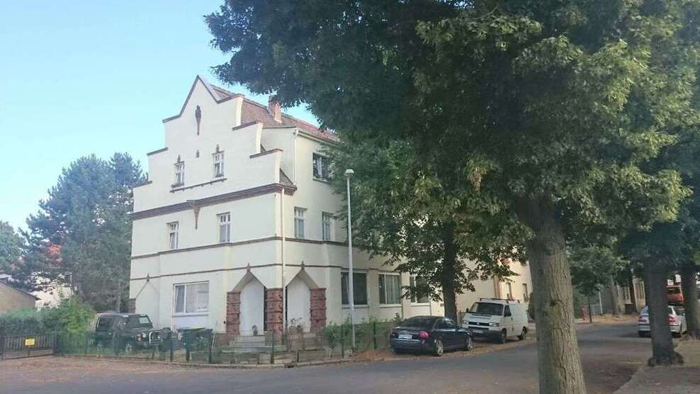 Wohnung zum Kaufen in Zwenkau 135.000 € 64 m²