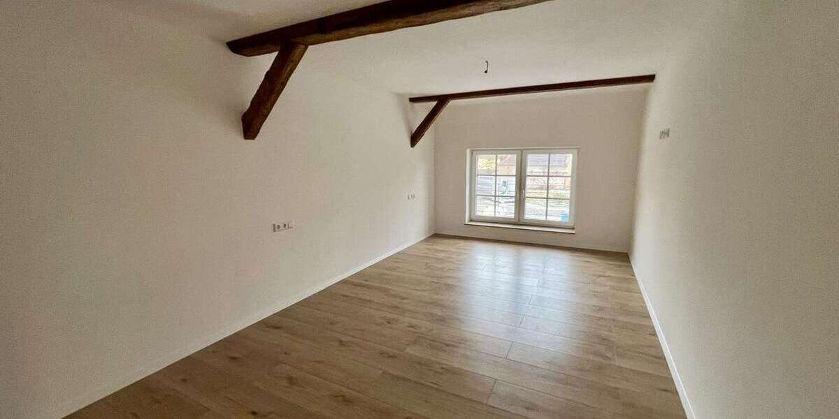 Etagenwohnung Schkeuditz OT Glesien Glesien - 3 Zimmer, 124 m&sup2;, 1.302&euro; | Angebot:25781081