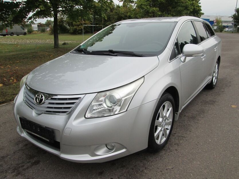 Toyota Avensis 252.967 km 3.999 € Delitzsch 04509