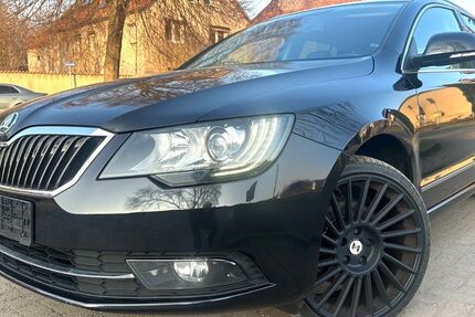 Skoda Superb 332.000 km 6.790 &euro; Schkopau / OT Wallendorf 06258