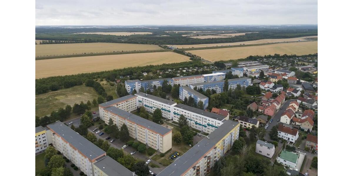 Etagenwohnung Borna - 3 Zimmer, 63 m&sup2;, 408&euro; | Angebot:25384414