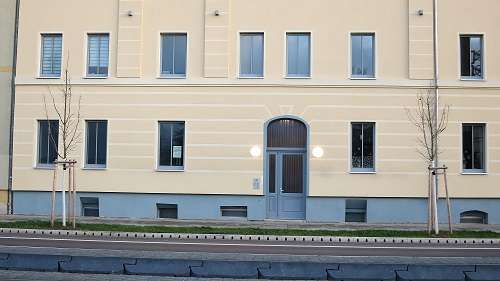 Wohnung zum Mieten in Halle 750 € 96.8 m²
