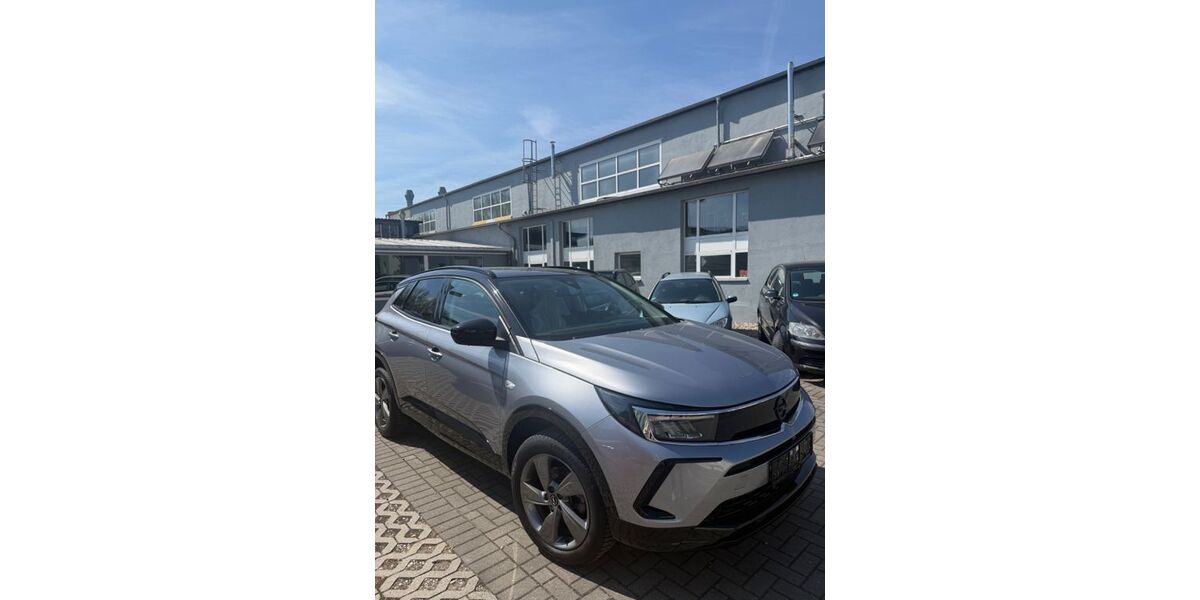Opel Grandland (X) 76.285 km 19.999 &euro; Leipzig 04179