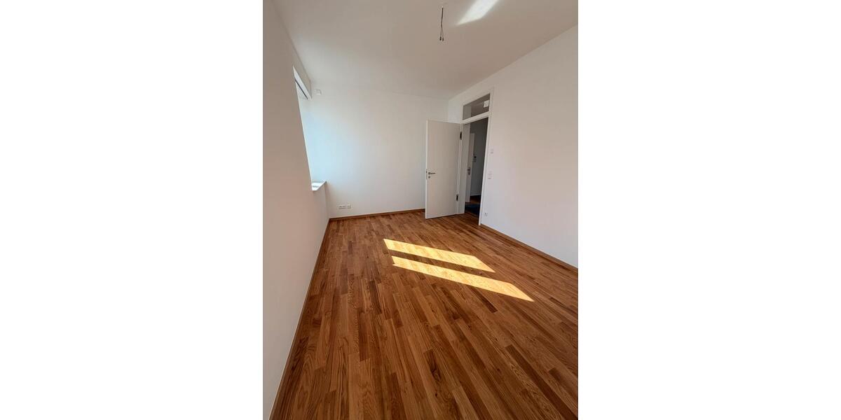 Etagenwohnung Leipzig Südwest - 5 Zimmer, 135 m&sup2;, 2.145&euro; | Angebot:26297244