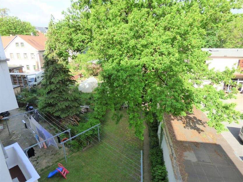 Leutzsch - Schöne 3 Zi.- Whg., Gäste WC, Loggia, frisch saniert!