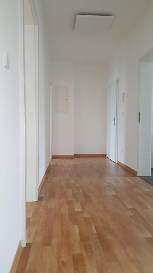 ZENTRAL MITTENDRIN + Ecke Rewe Gorkistraße + HELL & GERÄUMIG zimmer