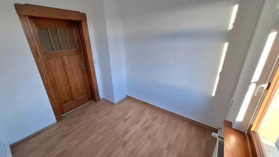 Dachgeschoßwohnung Leipzig Nordwest - 4 Zimmer, 90 m&sup2;, 999&euro; | Angebot:26678723