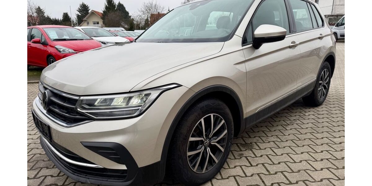 VW Tiguan 49.000 km 26.900 &euro; Zwenkau OT Löbschütz 04442