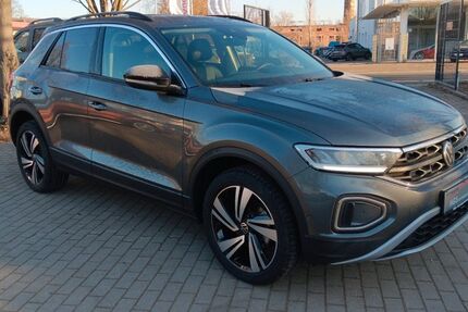 VW T-Roc 3.497 km 26.490 &euro; Leipzig 04179