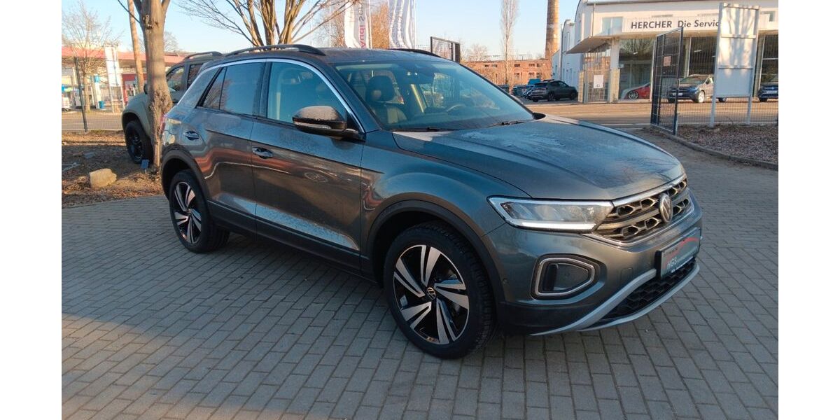 VW T-Roc 3.497 km 26.490 &euro; Leipzig 04179