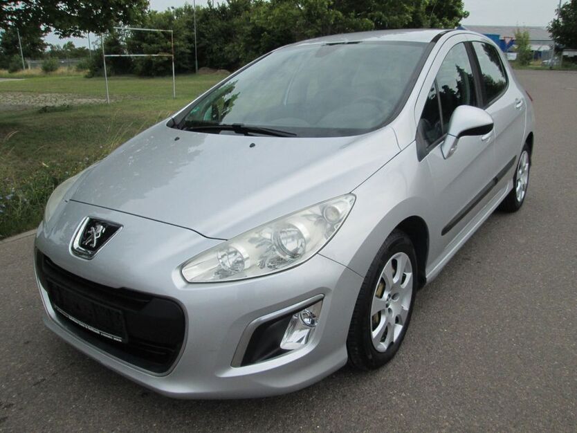 Peugeot 308 141.078 km 2.899 € Delitzsch 04509