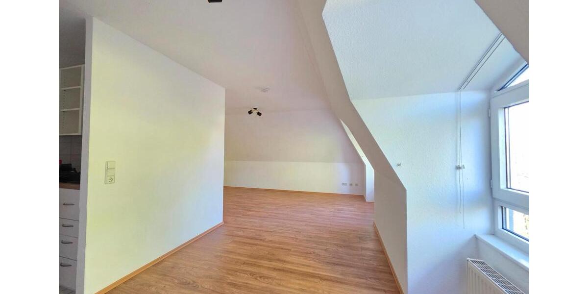Dachgeschoßwohnung Markranstädt - 1 Zimmer, 33 m&sup2;, 69.000&euro; | Angebot:26643719