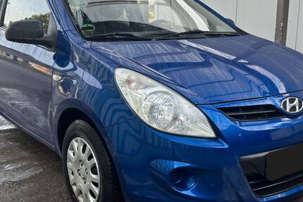 Hyundai i20 66.000 km 4.990 &euro; Zschepplin-Hohenprießnitz 04838