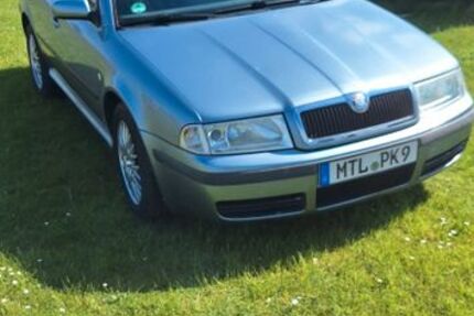 Skoda Octavia 142.000 km 2.700 &euro; Grimma 04668