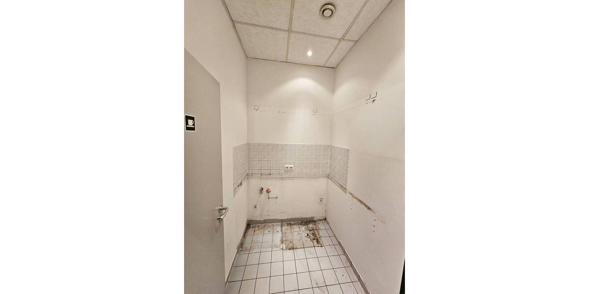 Gewerbeobjekt Leipzig Seehausen - 1 Zimmer, 618 m&sup2;, 5.427&euro; | Angebot:26292099