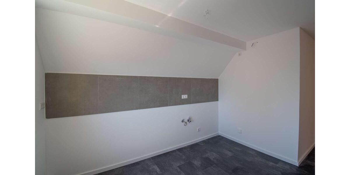 Dachgeschoßwohnung Borna - 2 Zimmer, 55 m&sup2;, 495&euro; | Angebot:26545944