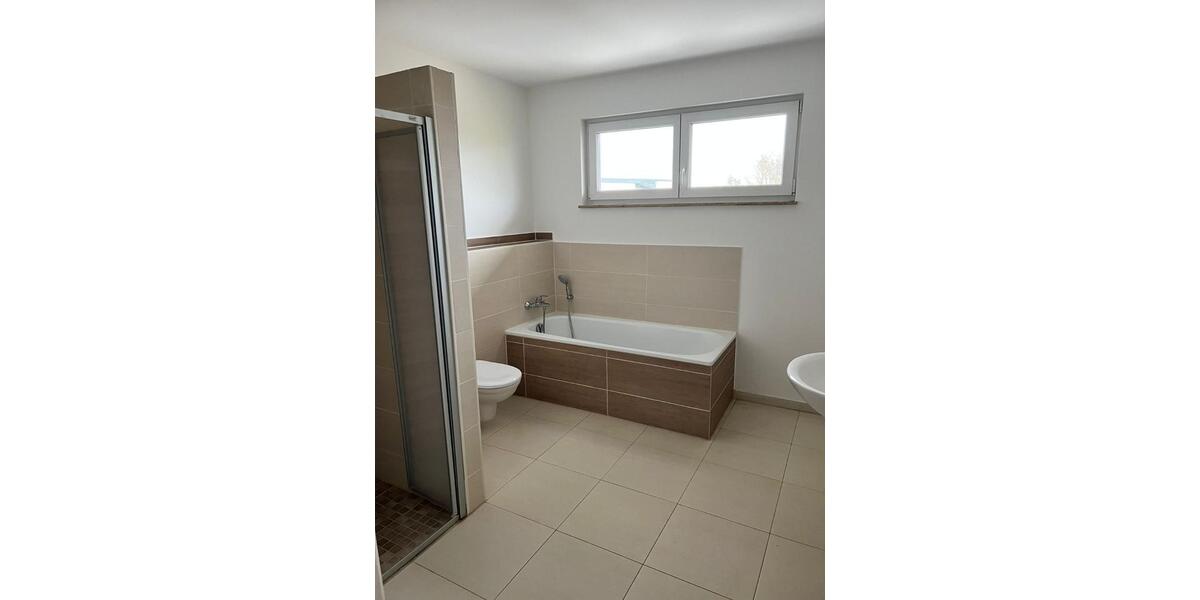 Reihenhaus Delitzsch - 5 Zimmer, 142 m&sup2;, 1.499&euro; | Angebot:26129553