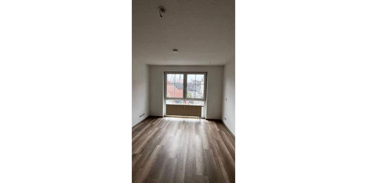 * Kompakte 1-Zimmer mit Dusche, EBK, Tiefgarage, Aufzug und Laminat in Bestlage * 1 zimmer