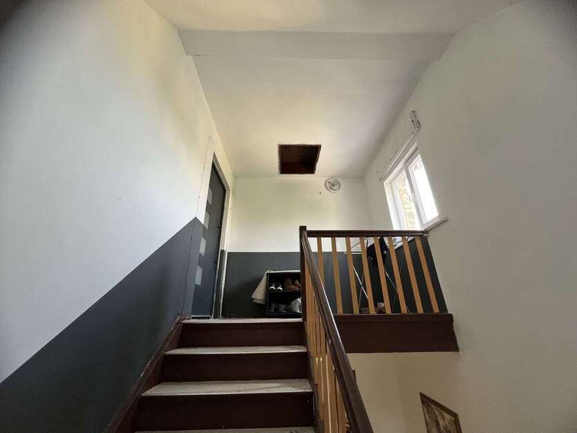 Wohn- und Geschäftshaus mit Sanierungspotenzial 18 zimmer