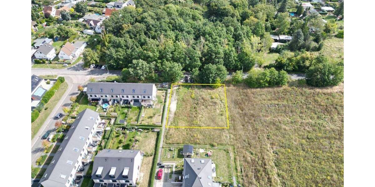 Wohnen am Grüngürtel: Großzügiges Baugrundstück am Rand einer gewachsener Neubausiedlung zimmer