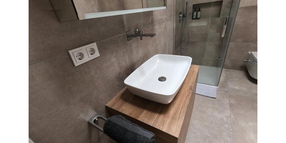 Dachgeschoßwohnung Leipzig Mitte - 3 Zimmer, 82 m&sup2;, 480.000&euro; | Angebot:26705786