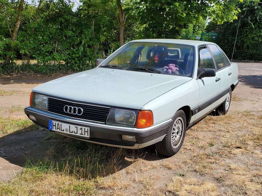 Audi 100 389.000 km 2.299 € Halle Bruckdorf 06112