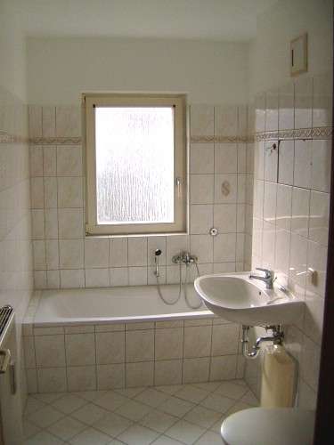 Etagenwohnung Leipzig Engelsdorf - 2.5 Zimmer, 60 m&sup2;, 600&euro; | Angebot:26603123
