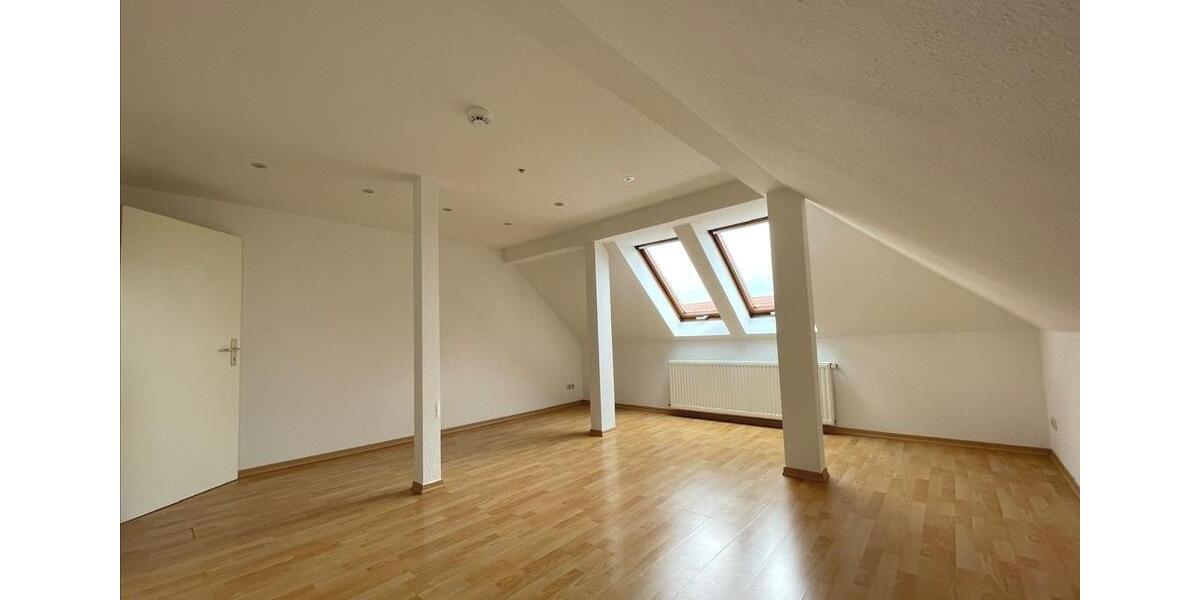 Dachgeschoßwohnung Leipzig Ost - 2 Zimmer, 66 m&sup2;, 699&euro; | Angebot:26645164