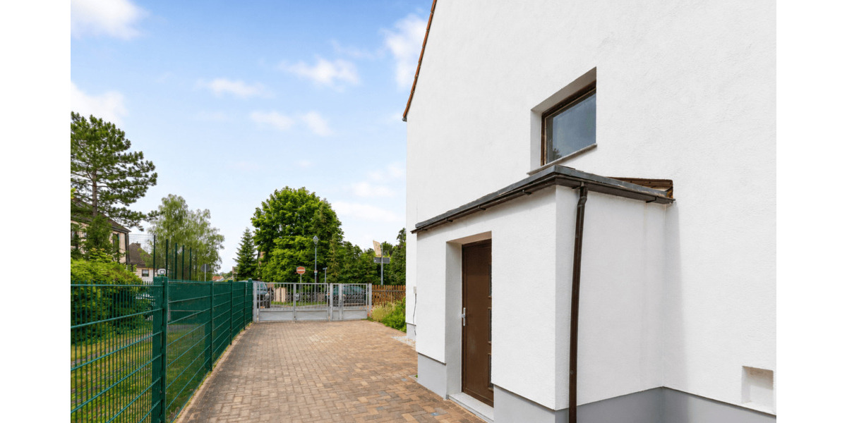 Doppelhaushälfte Schkopau Döllnitz - 7 Zimmer, 140 m&sup2;, 255.000&euro; | Angebot:25999024