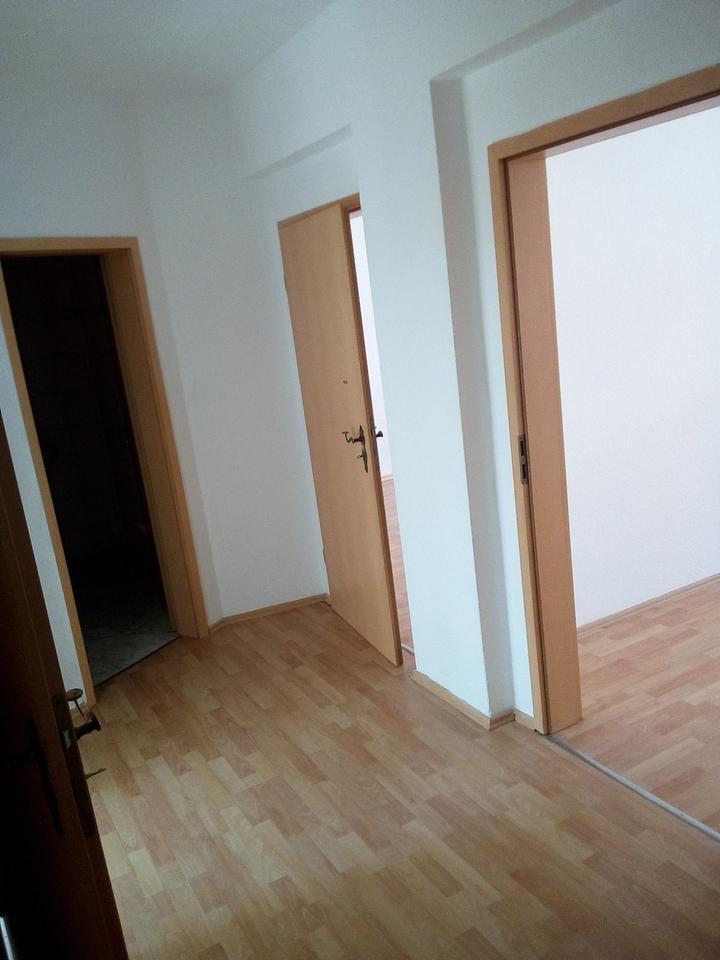 Schöne günstige 4 RaumWohnung in Wahren