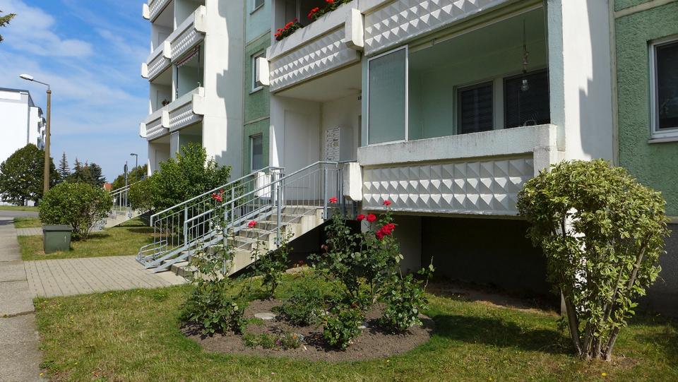 Etagenwohnung Borna - 2.5 Zimmer, 67 m&sup2;, 336&euro; | Angebot:26617978