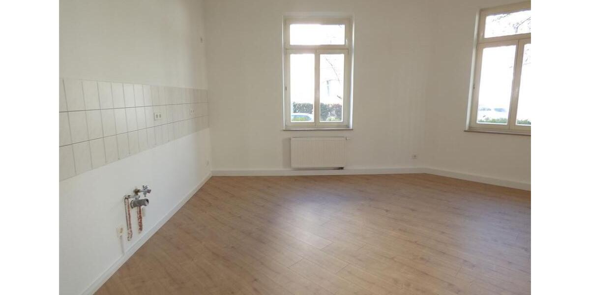 Familien aufgepasst!!! - 3-Raum Whg. in Gohlis, Bad mit Fenster, Wanne, helle Wohnküche! 3 zimmer