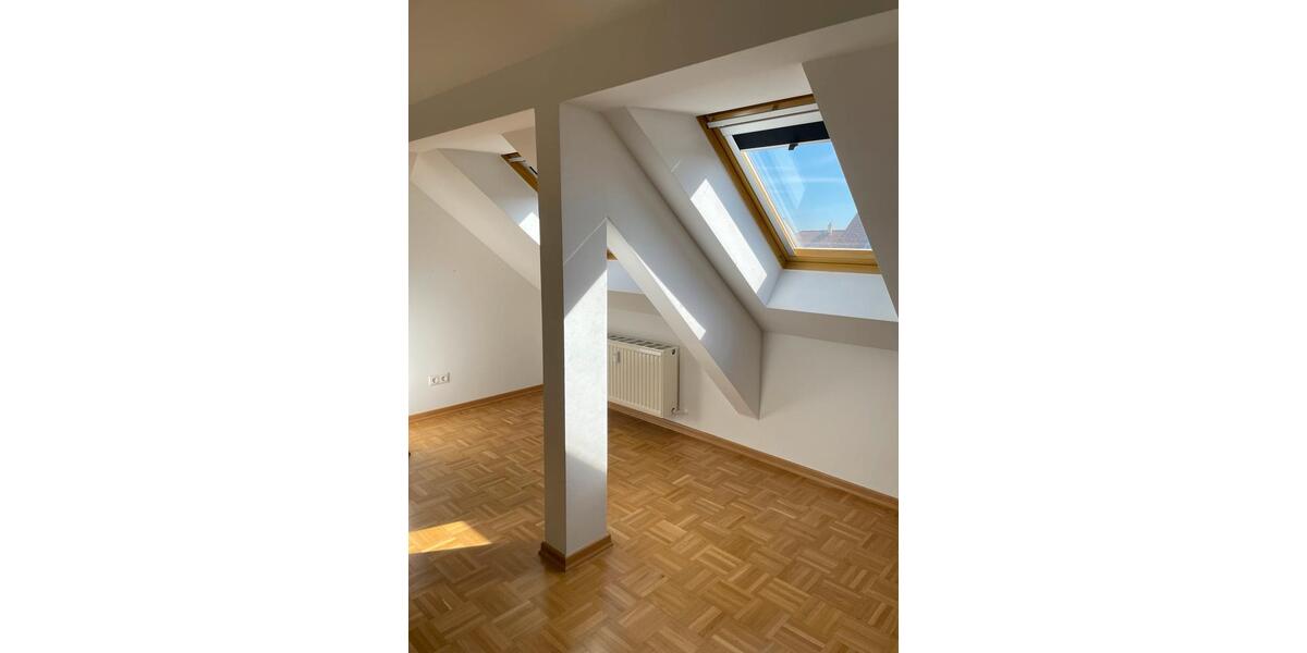 Dachgeschoßwohnung Markkleeberg - 3 Zimmer, 68 m&sup2;, 820&euro; | Angebot:26251945