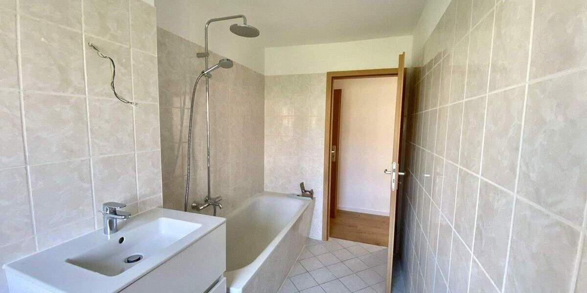 Etagenwohnung Zwenkau Kotzschbar - 3 Zimmer, 65 m&sup2;, 560&euro; | Angebot:25775594