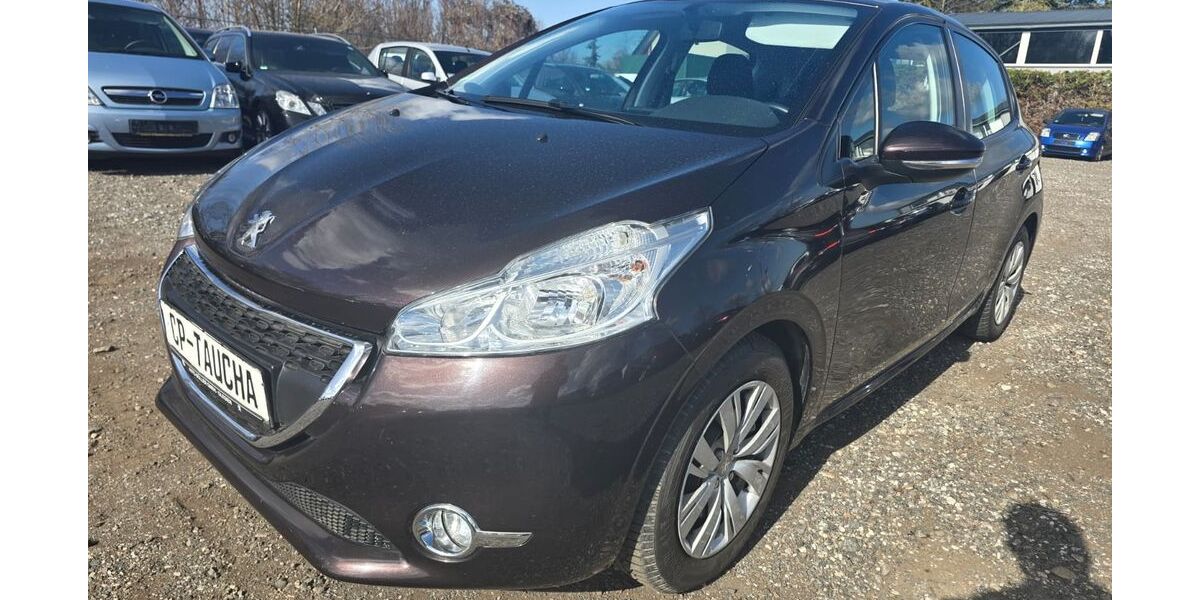 Peugeot 208 105.000 km 4.990 &euro; Taucha 04425
