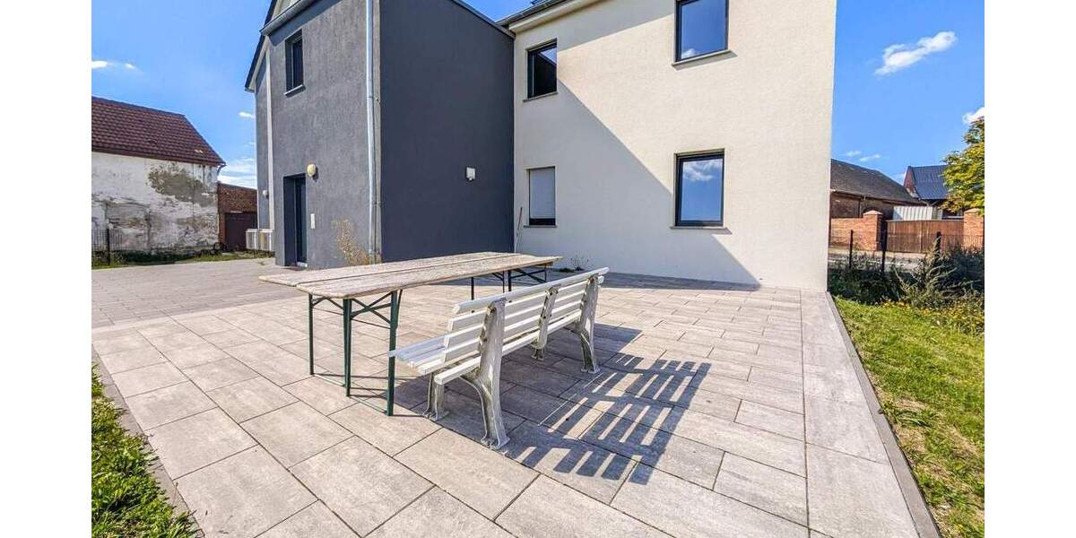 Wie im eigenen Haus: Erdgeschosswohnung mit Garten & Terasse! | Tageslichtbad & Fußbodenheizung! 4 zimmer